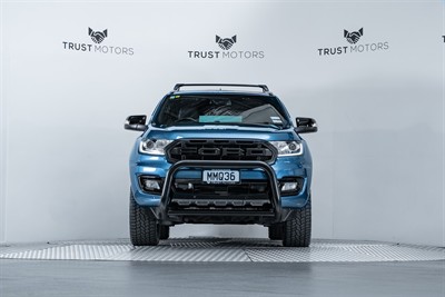 2019 Ford Everest - Thumbnail