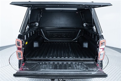 2022 Isuzu D-Max - Thumbnail