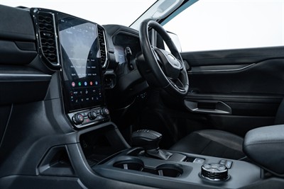 2023 Ford Everest - Thumbnail