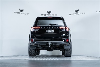 2023 Ford Everest - Thumbnail