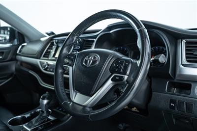 2014 Toyota Highlander - Thumbnail