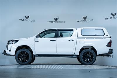 2022 Toyota Hilux - Thumbnail