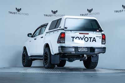 2022 Toyota Hilux - Thumbnail