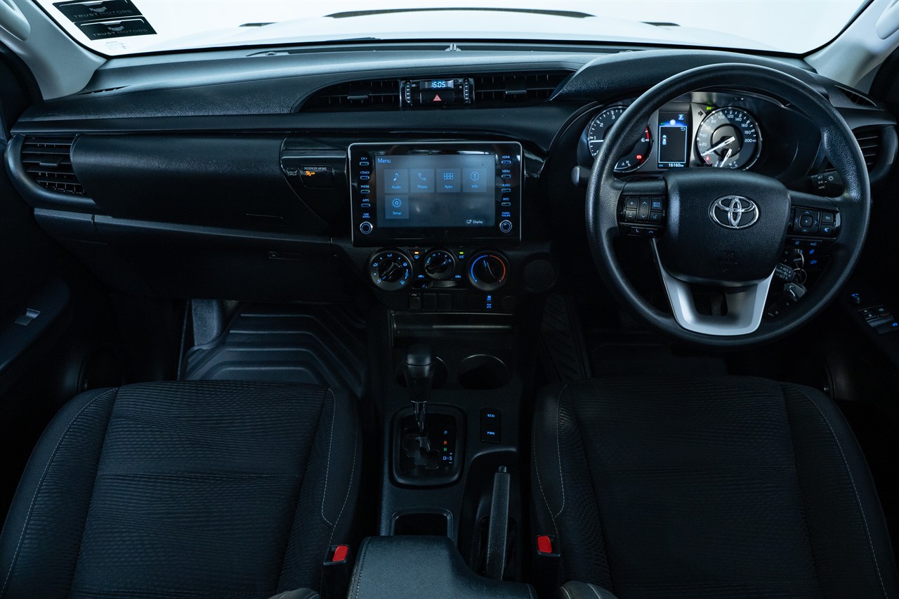 2024 Toyota Hilux