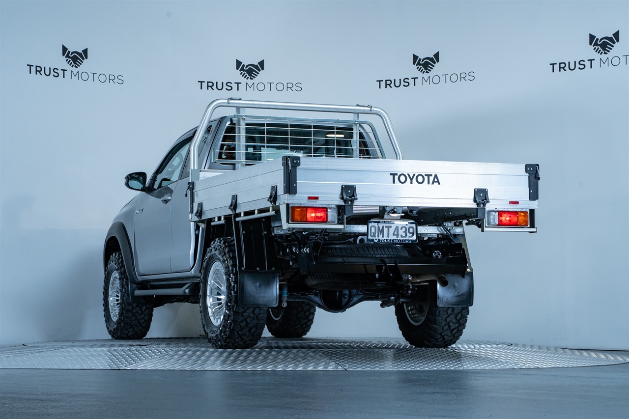 2024 Toyota Hilux
