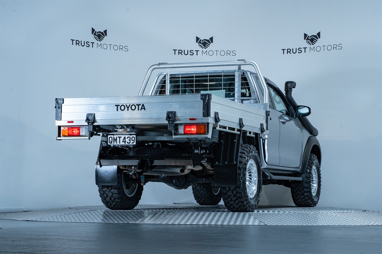 2024 Toyota Hilux