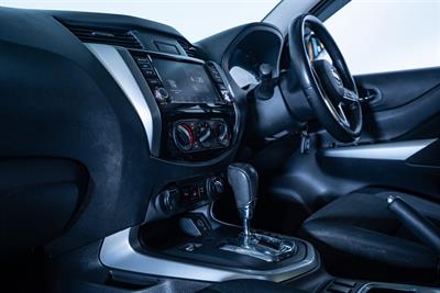 2021 Nissan Navara - Thumbnail