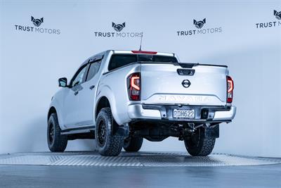 2021 Nissan Navara - Thumbnail