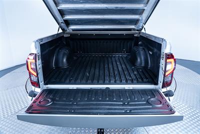 2021 Nissan Navara - Thumbnail