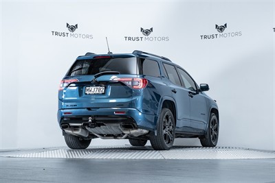 2020 Holden Acadia - Thumbnail