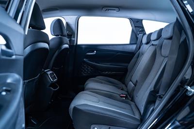 2021 Hyundai Santa Fe - Thumbnail
