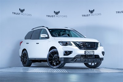 2017 Nissan Pathfinder - Image Coming Soon