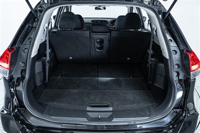 2020 Nissan X-Trail - Thumbnail