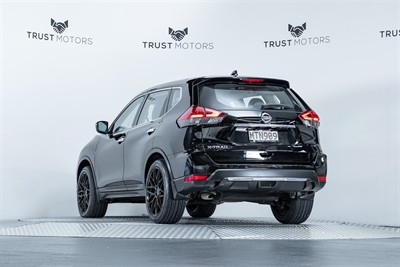 2020 Nissan X-Trail - Thumbnail