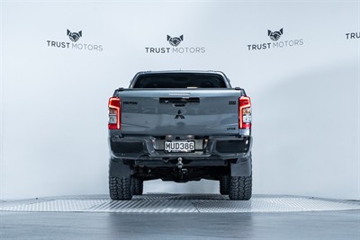 2020 Mitsubishi Triton - Thumbnail