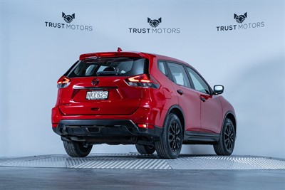 2021 Nissan X-Trail - Thumbnail