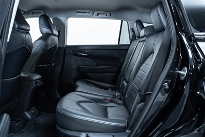 2021 Toyota Highlander - Thumbnail