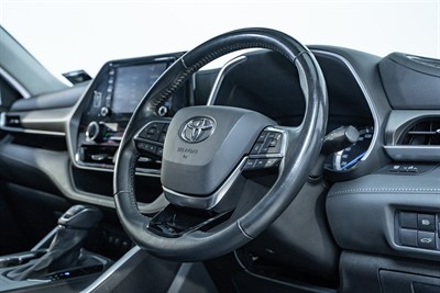 2021 Toyota Highlander - Thumbnail
