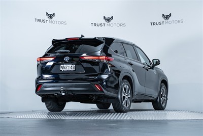 2021 Toyota Highlander - Thumbnail