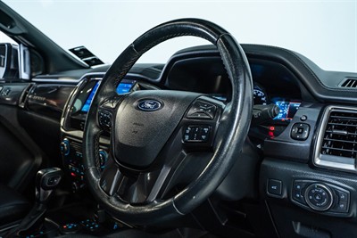 2021 Ford Everest - Thumbnail