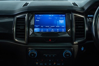 2021 Ford Everest - Thumbnail