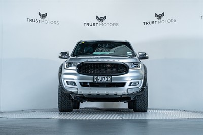 2021 Ford Everest - Thumbnail