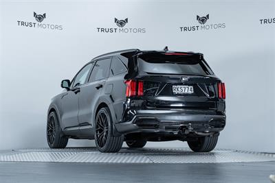 2020 Kia Sorento - Thumbnail