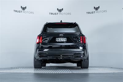 2020 Kia Sorento - Thumbnail