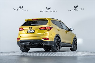 2015 Hyundai Santa Fe - Thumbnail