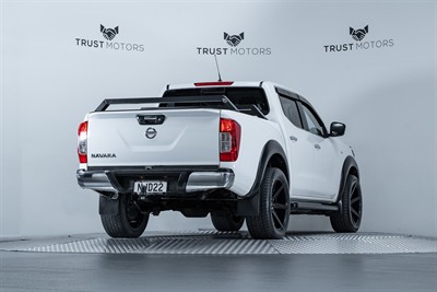 2021 Nissan Navara - Thumbnail