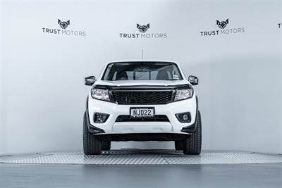 2021 Nissan Navara - Thumbnail