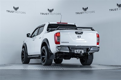 2021 Nissan Navara - Thumbnail