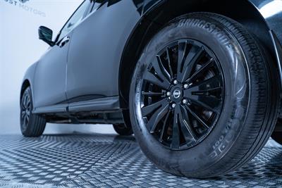 2017 Nissan Pathfinder - Thumbnail
