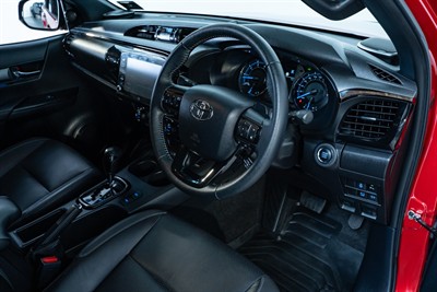 2022 Toyota Hilux - Thumbnail
