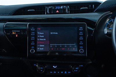 2022 Toyota Hilux - Thumbnail