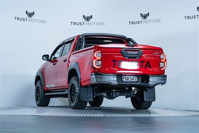 2022 Toyota Hilux - Thumbnail
