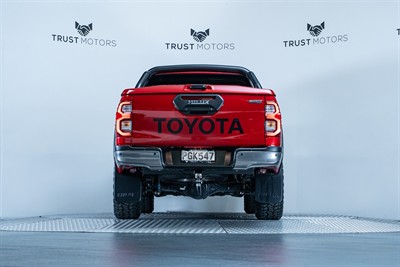 2022 Toyota Hilux - Thumbnail