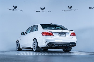 2014 Mercedes-Benz E 63 - Thumbnail