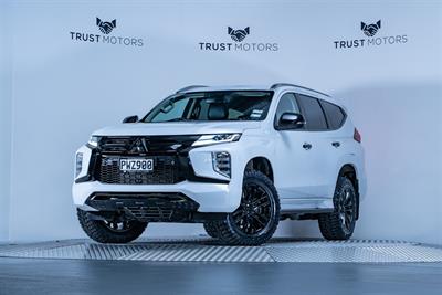 2023 Mitsubishi Pajero Sport - Thumbnail