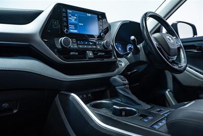 2021 Toyota Highlander - Thumbnail