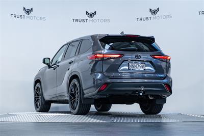 2021 Toyota Highlander - Thumbnail