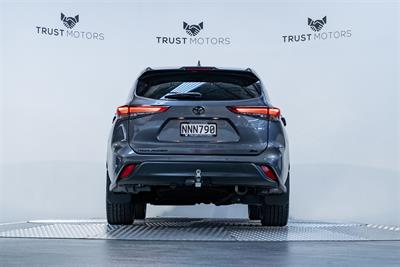 2021 Toyota Highlander - Thumbnail