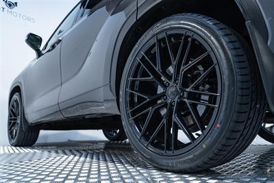 2021 Toyota Highlander - Thumbnail