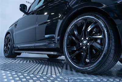 2018 Land Rover Range Rover Sport - Thumbnail