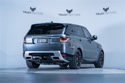 2018 Land Rover Range Rover Sport - Thumbnail