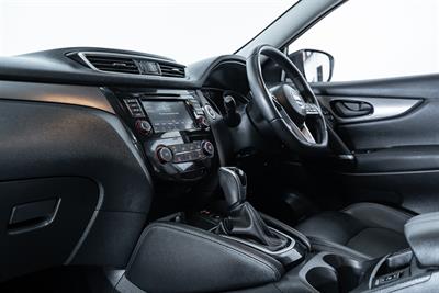 2021 Nissan Qashqai - Thumbnail