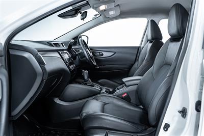 2021 Nissan Qashqai - Thumbnail