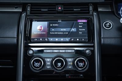 2019 Land Rover Discovery - Thumbnail