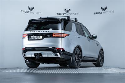 2019 Land Rover Discovery - Thumbnail