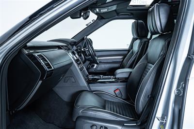 2019 Land Rover Discovery - Thumbnail